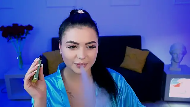 Snapshot of NaomiWilsons chatting on December 5, 2025, 12:26 pm NaomiWilsons online show from December 5, 2025, 12:26 pm