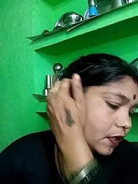 Priya tyagi online show from October 17, 2025, 8:10 pm