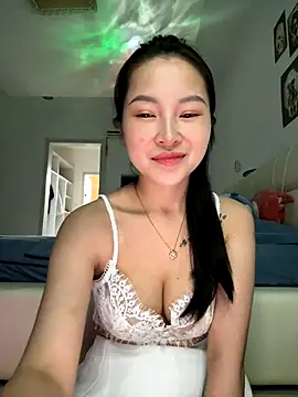 Snapshot of -Xu-ka- chatting on October 16, 2025, 2:58 pm -Xu-ka- online show from October 16, 2025, 2:58 pm