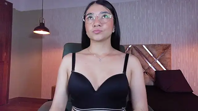 Aurora jones11 online show from October 28, 2025, 3:40 am