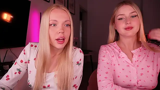 Snapshot of baby_bon chatting on November 12, 2025, 5:44 am baby bon online show from November 12, 2025, 5:44 am