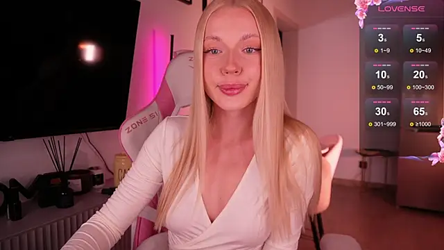 Snapshot of baby_bon chatting on November 9, 2025, 2:32 pm baby bon online show from November 9, 2025, 2:32 pm