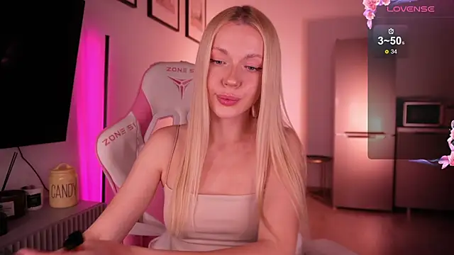 Snapshot of baby_bon chatting on November 5, 2025, 3:48 pm baby bon online show from November 5, 2025, 3:48 pm