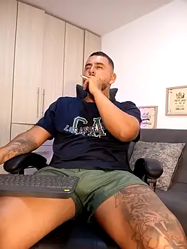 Snapshot of david_k10 chatting on November 8, 2025, 2:26 am david k10 online show from November 8, 2025, 2:26 am