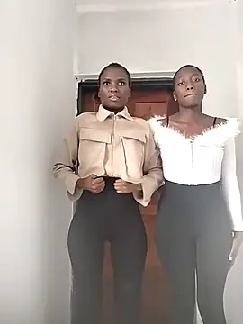 Melanin2002 online show from April 24, 2026, 10:06 am