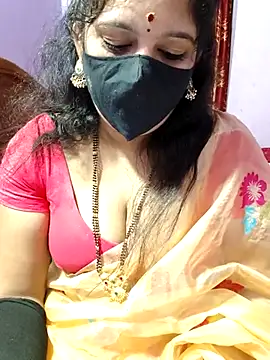 luci-queen online show from September 30, 2025, 4:29 am