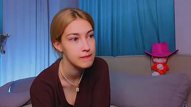 Snapshot of AngelicRice chatting on November 8, 2025, 11:14 am AngelicRice online show from November 8, 2025, 11:14 am