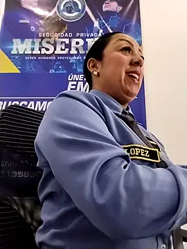 CRISTAL  11 online show from November 17, 2025, 1:26 pm