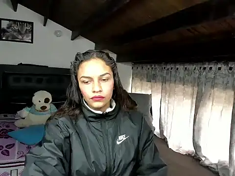 Skylovershot online show from November 15, 2025, 1:26 pm