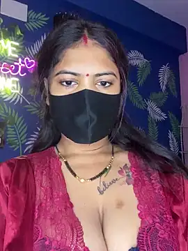 Snapshot of V-Hot-Sweti chatting on December 19, 2025, 2:59 am V-Hot-Sweti online show from December 19, 2025, 2:59 am