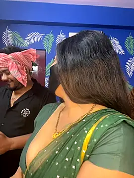 Snapshot of V-Hot-Sweti chatting on November 30, 2025, 5:36 pm V-Hot-Sweti online show from November 30, 2025, 5:36 pm