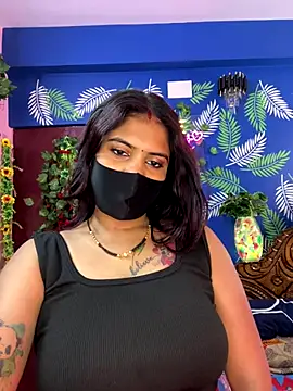 Snapshot of V-Hot-Sweti chatting on December 19, 2025, 4:31 pm V-Hot-Sweti online show from December 19, 2025, 4:31 pm