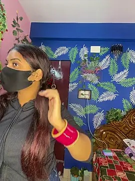 Snapshot of V-Hot-Sweti chatting on February 4, 2026, 7:03 am V-Hot-Sweti online show from February 4, 2026, 7:03 am