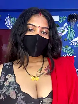 Snapshot of V-Hot-Sweti chatting on November 24, 2025, 4:51 pm V-Hot-Sweti online show from November 24, 2025, 4:51 pm