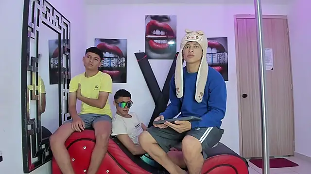 Snapshot of GRETTY_BOYS chatting on November 20, 2025, 7:31 am GRETTY BOYS online show from November 20, 2025, 7:31 am