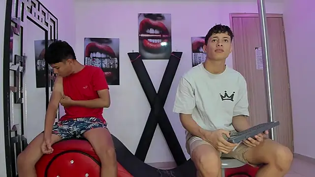 Snapshot of GRETTY_BOYS chatting on November 18, 2025, 7:22 am GRETTY BOYS online show from November 18, 2025, 7:22 am