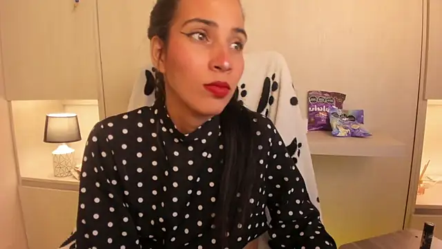 LexxaQueen online show from February 11, 2026, 4:01 am