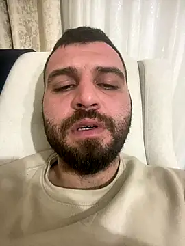 Snapshot of banuemre28 chatting on December 20, 2025, 11:18 pm banuemre28 online show from December 20, 2025, 11:18 pm
