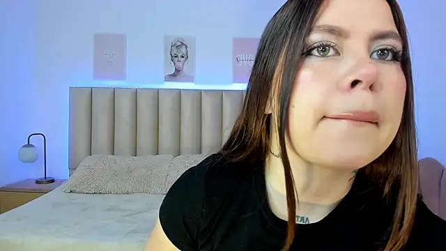 Snapshot of melissa_es chatting on November 30, 2025, 12:50 pm melissa es online show from November 30, 2025, 12:50 pm