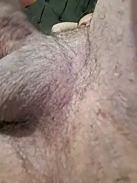 coisasdecasal2727 online show from February 15, 2026, 8:30 pm