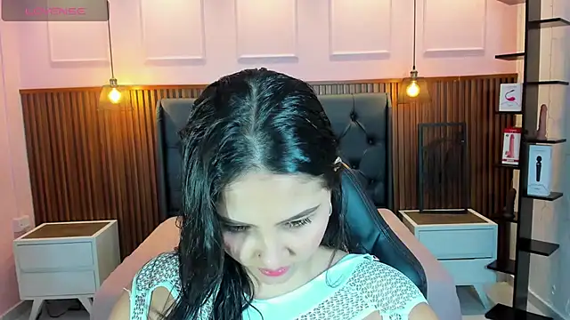 Snapshot of ladymercury1 chatting on November 29, 2025, 7:25 pm ladymercury1 online show from November 29, 2025, 7:25 pm