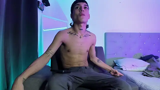 twinkDuohot online show from March 15, 2026, 1:56 am