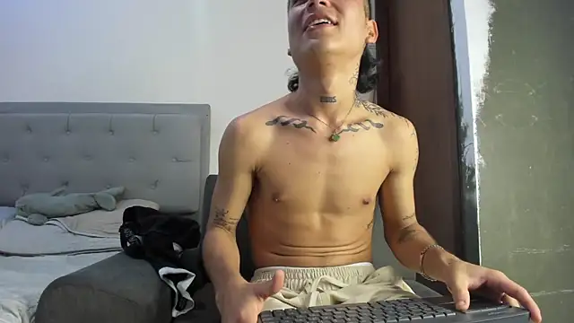 twinkDuohot online show from April 9, 2026, 8:04 pm