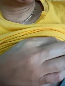 Snapshot of Massiel_77 chatting on November 29, 2025, 2:06 pm Massiel 77 online show from November 29, 2025, 2:06 pm