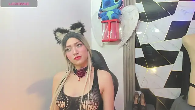 sophia arevalo online show from February 13, 2026, 3:17 am