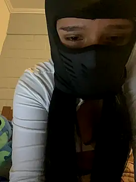 Franchiigtita online show from October 3, 2025, 7:32 am