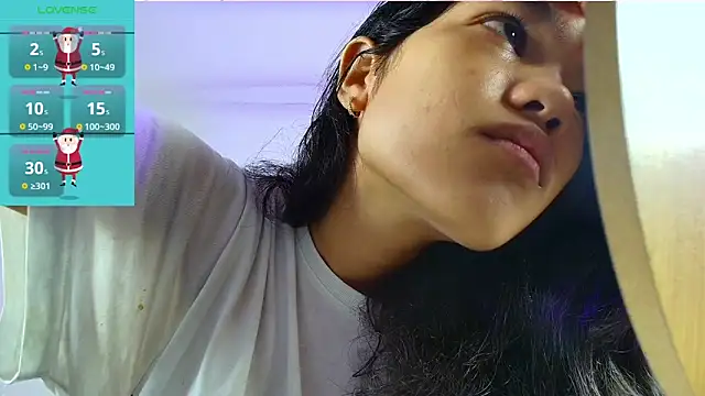 emycarver09 online show from January 16, 2026, 11:25 am