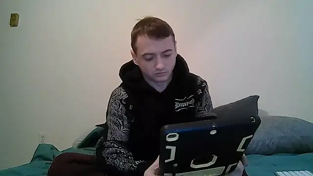Snapshot of Mr_nightfall chatting on June 18, 2026, 12:20 am Mr nightfall online show from June 18, 2026, 12:20 am