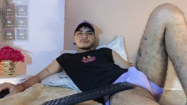 Snowlann online show from November 12, 2025, 11:25 am