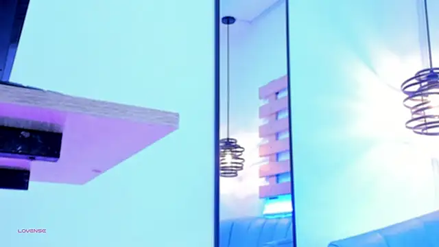 ArianaSantana online show from October 23, 2025, 12:48 pm