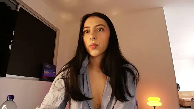 Snapshot of violethun_ chatting on October 22, 2025, 11:20 am violethun online show from October 22, 2025, 11:20 am