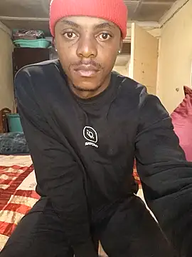 Snapshot of Hluga_25 chatting on December 15, 2025, 3:34 am Hluga 25 online show from December 15, 2025, 3:34 am