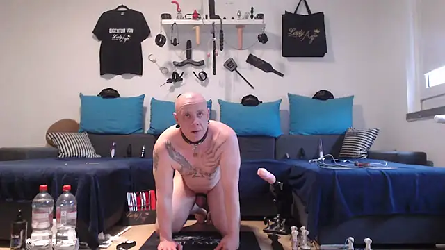 Sklave-Sille online show from April 19, 2026, 5:03 pm