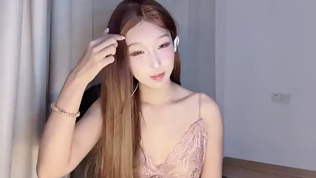 Snapshot of Winnie666- chatting on September 25, 2025, 3:40 pm Winnie666- online show from September 25, 2025, 3:40 pm