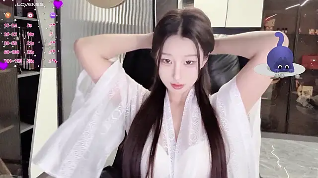 Snapshot of Winnie666- chatting on February 11, 2026, 5:46 pm Winnie666- online show from February 11, 2026, 5:46 pm