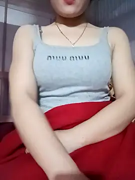 Snapshot of LucyyLy chatting on December 19, 2025, 11:45 am LucyyLy online show from December 19, 2025, 11:45 am