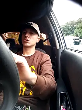 Snapshot of DebutingPathway chatting on November 30, 2025, 12:28 pm DebutingPathway online show from November 30, 2025, 12:28 pm