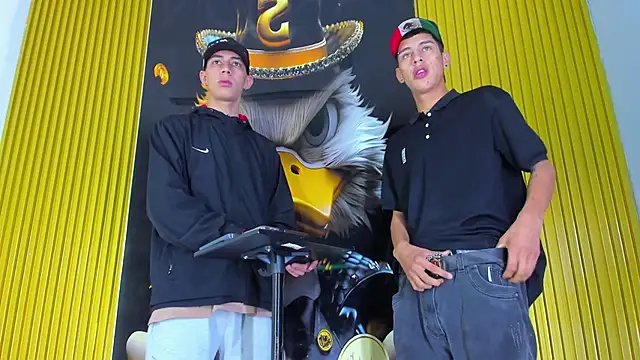 Dante Brown1  online show from October 22, 2025, 8:41 pm