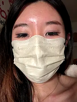 Lulu125216 online show from November 20, 2025, 5:24 pm