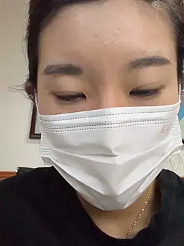 Lulu125216 online show from October 9, 2025, 5:19 am