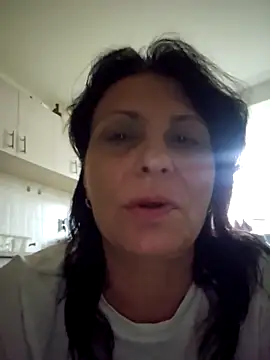 Snapshot of jessyca_ chatting on November 18, 2025, 9:12 am jessyca online show from November 18, 2025, 9:12 am