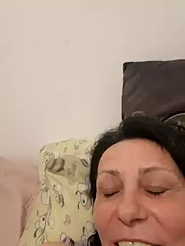 Snapshot of jessyca_ chatting on October 26, 2025, 8:42 pm jessyca online show from October 26, 2025, 8:42 pm