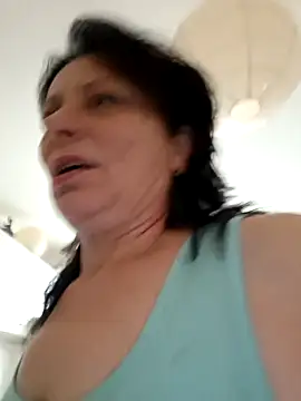 Snapshot of jessyca_ chatting on November 6, 2025, 8:40 am jessyca online show from November 6, 2025, 8:40 am