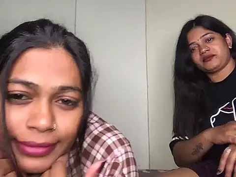 HoleyCoupon online show from January 5, 2026, 8:01 pm