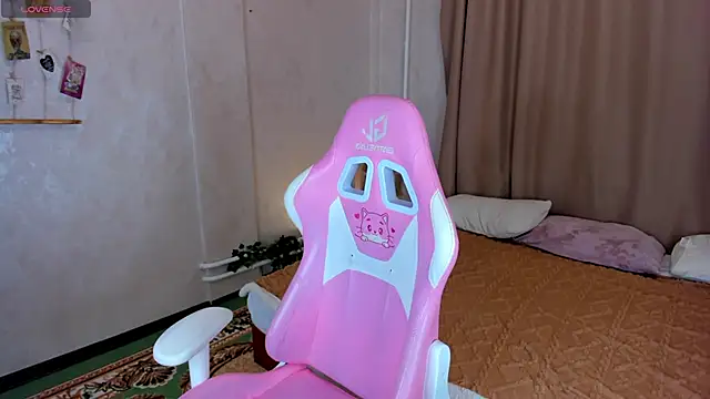 Belle Wa1ker online show from November 28, 2025, 1:06 am