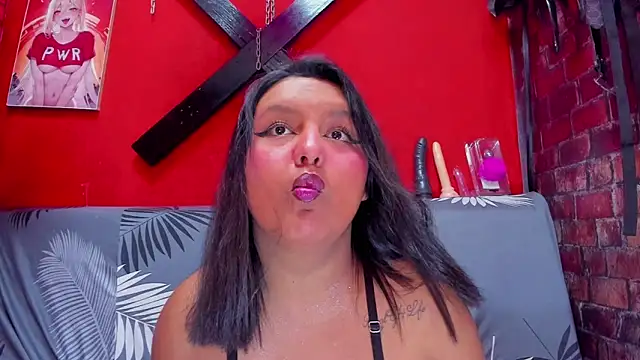 Snapshot of DakotaKS chatting on February 17, 2026, 7:49 am DakotaKS online show from February 17, 2026, 7:49 am